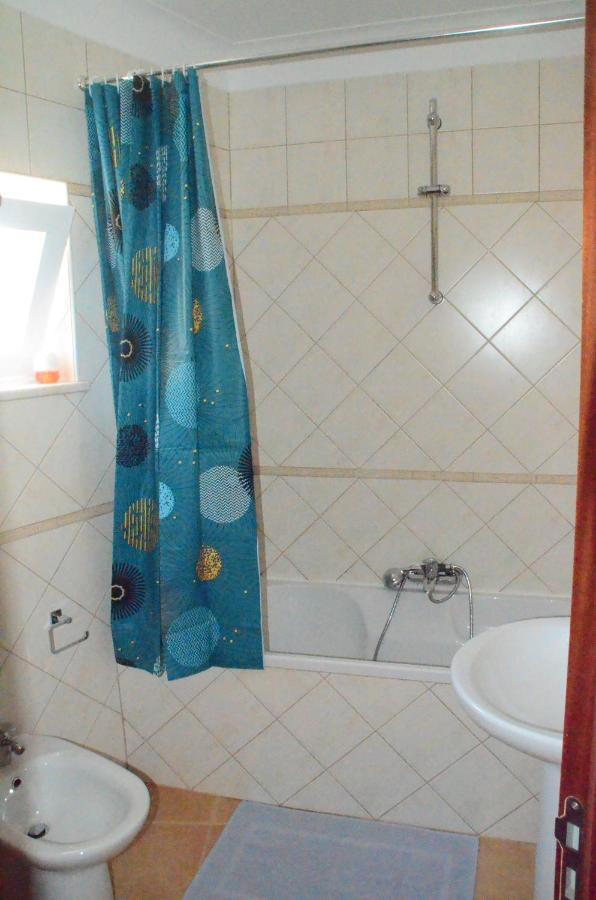 Casa Flora T1 - Вила до Биспо Екстериор снимка